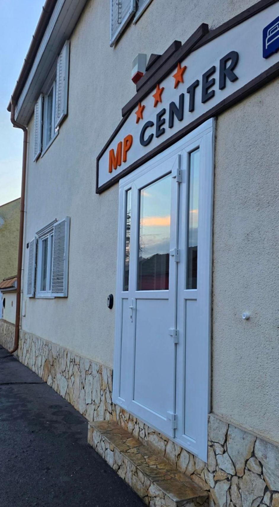 Mp Center Maganszallas Miskolc Dış mekan fotoğraf